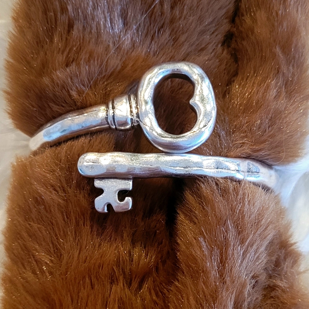 Hammered Key Bangle - image 8